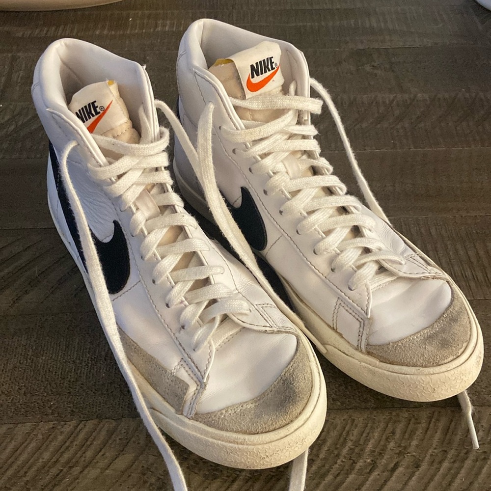 Ladies Nike Sneakers High Tops